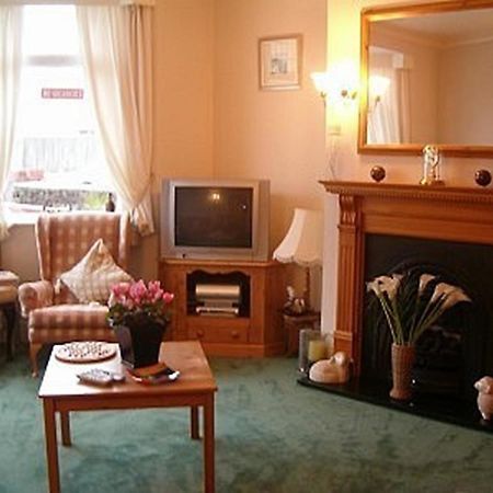 The Adelphi Bed and Breakfast Paignton Eksteriør billede
