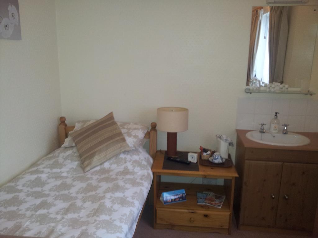 The Adelphi Bed and Breakfast Paignton Værelse billede