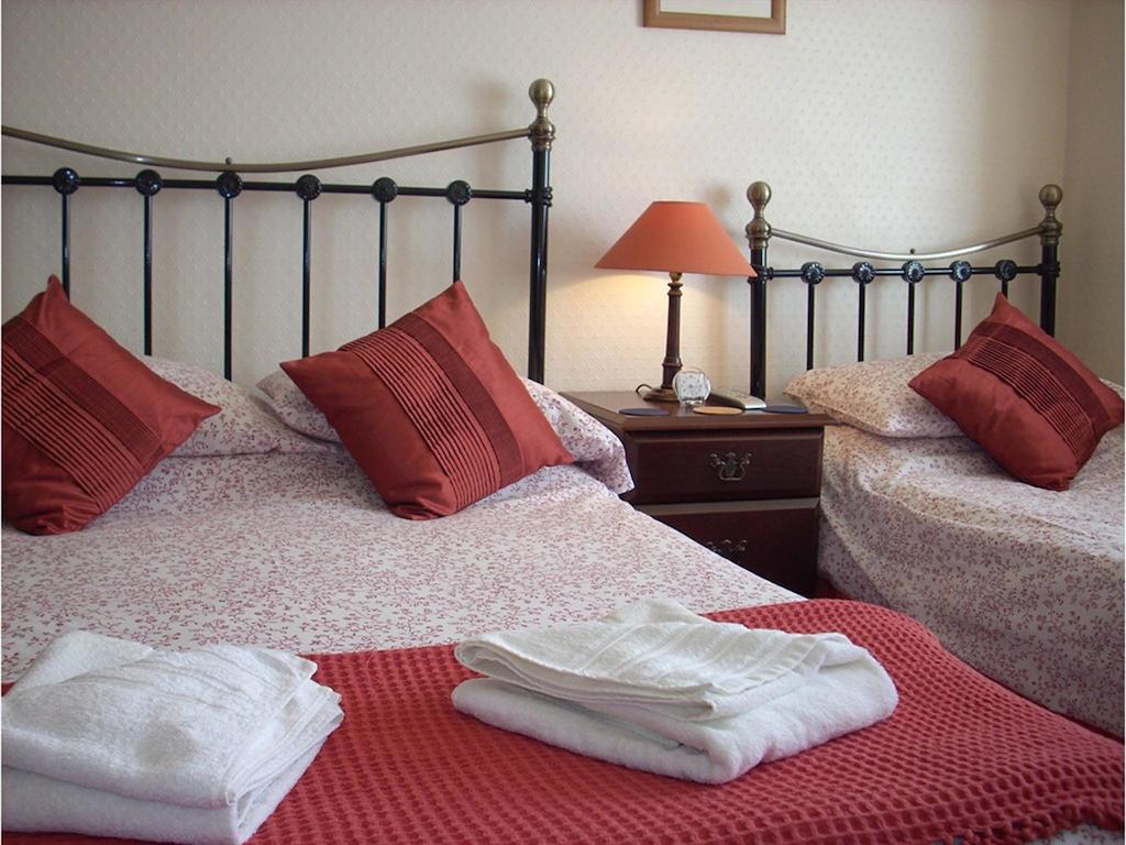 The Adelphi Bed and Breakfast Paignton Værelse billede